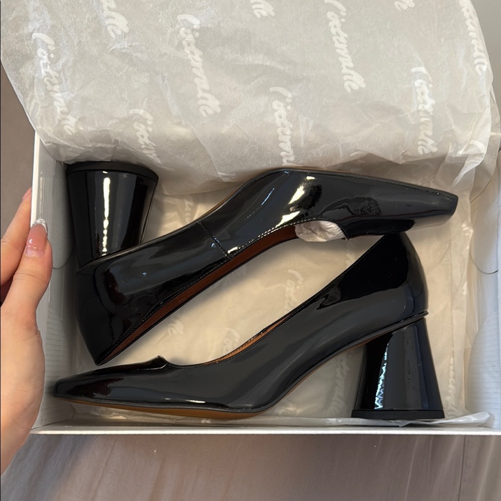 L'intervalle Women's Black Heels